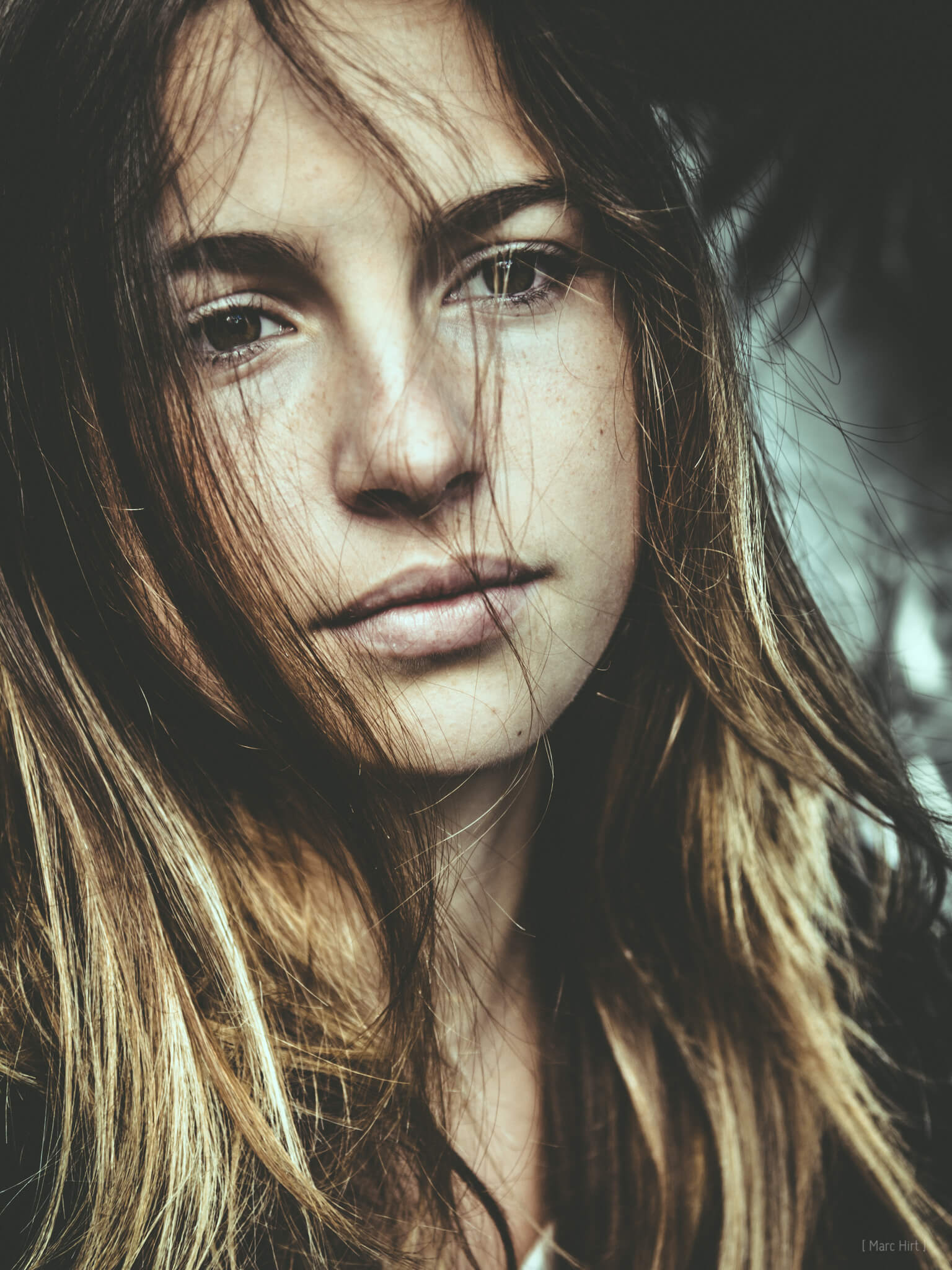 Shooting avec Sophie portrait couleur ©Marc HIRT