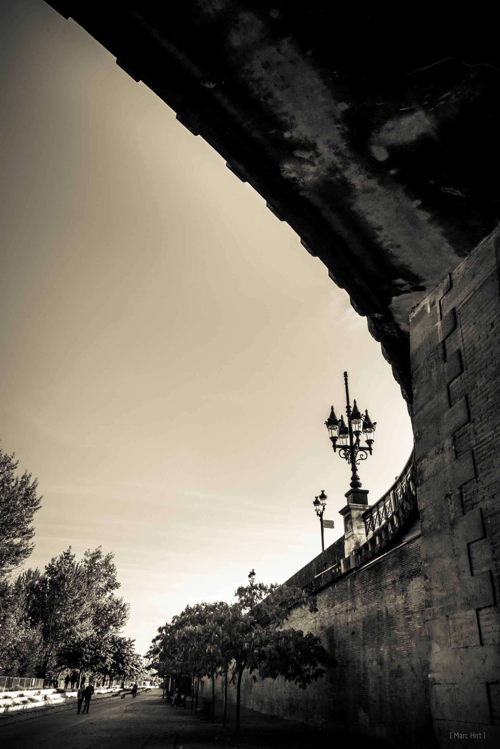 bordeaux noir et blanc