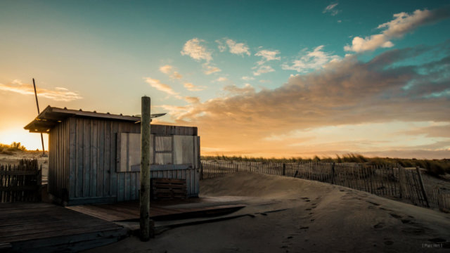 cabane montalivet chm plage au soleil levant