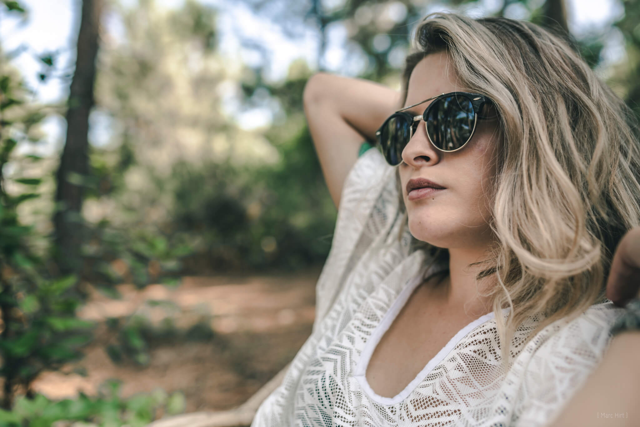 Shooting avec Lydie #lydiebarts #forest #photo #portraittalents #portrait #photography #woman #nikon #colors #face #model #portrait #face #beauty