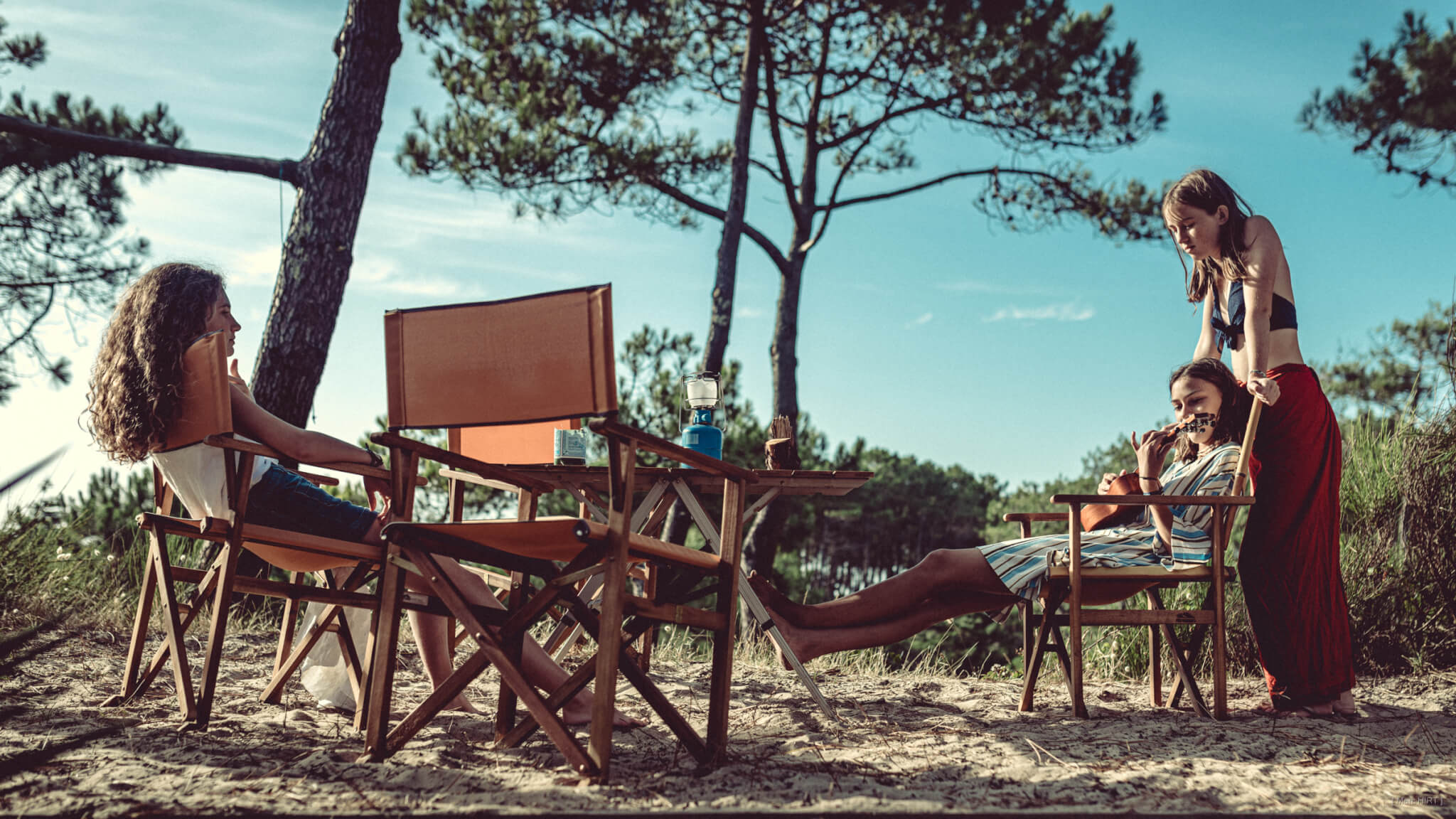 Série seventies avec salomé, marilou, bertille et emma , océan atlantique, montalivet ©Marc HIRT