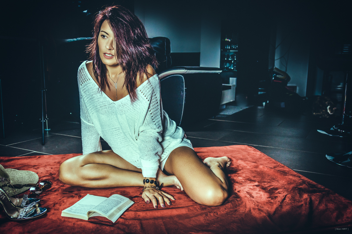 shooting avec sandra, seventies , gironde, sensualité ©Marc HIRT
