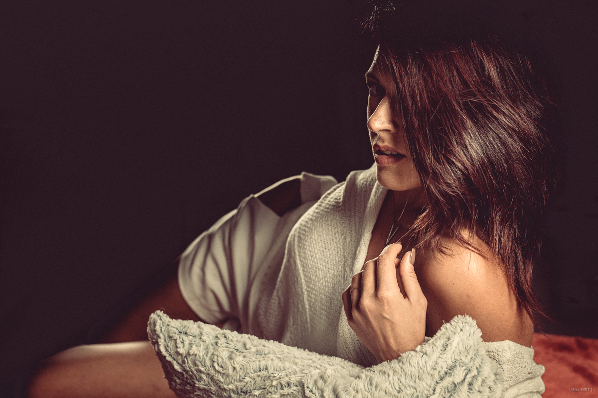 shooting avec sandra, seventies , gironde, sensualité ©Marc HIRT