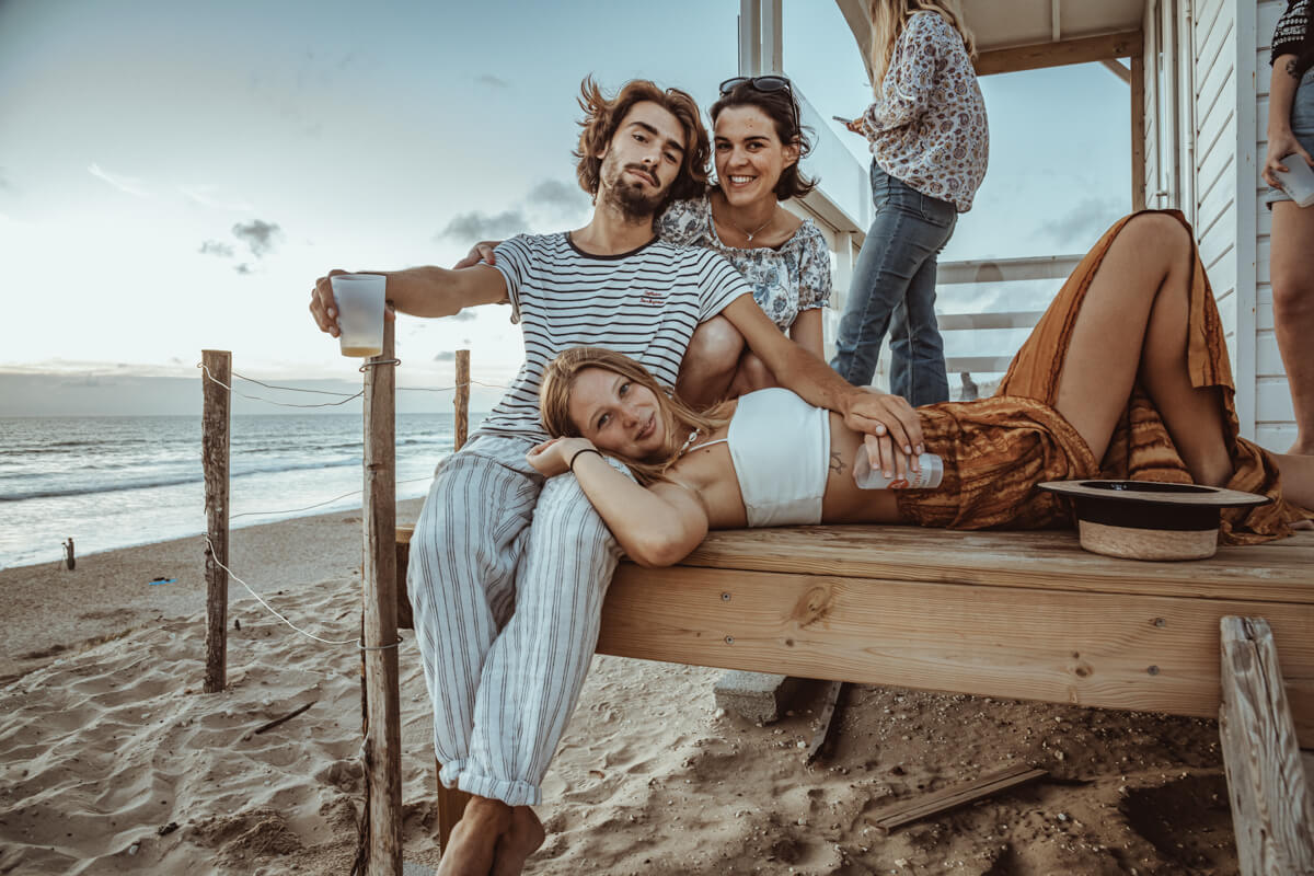 Shooting seventies, lumière naturelle, océan atlantique, montalivet, cabane